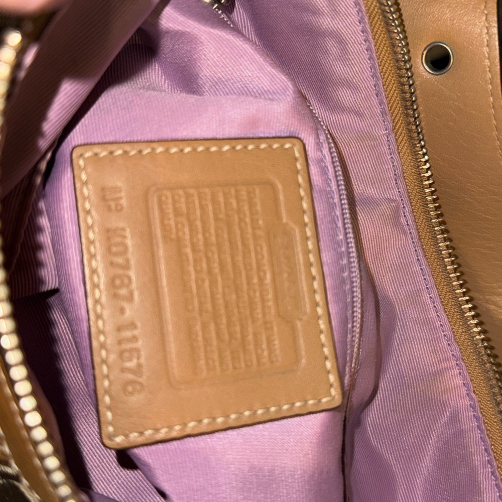 SOLD 1124/2025 Coach K0767-11576 Large Leather Hampton - Picture 12 of 15